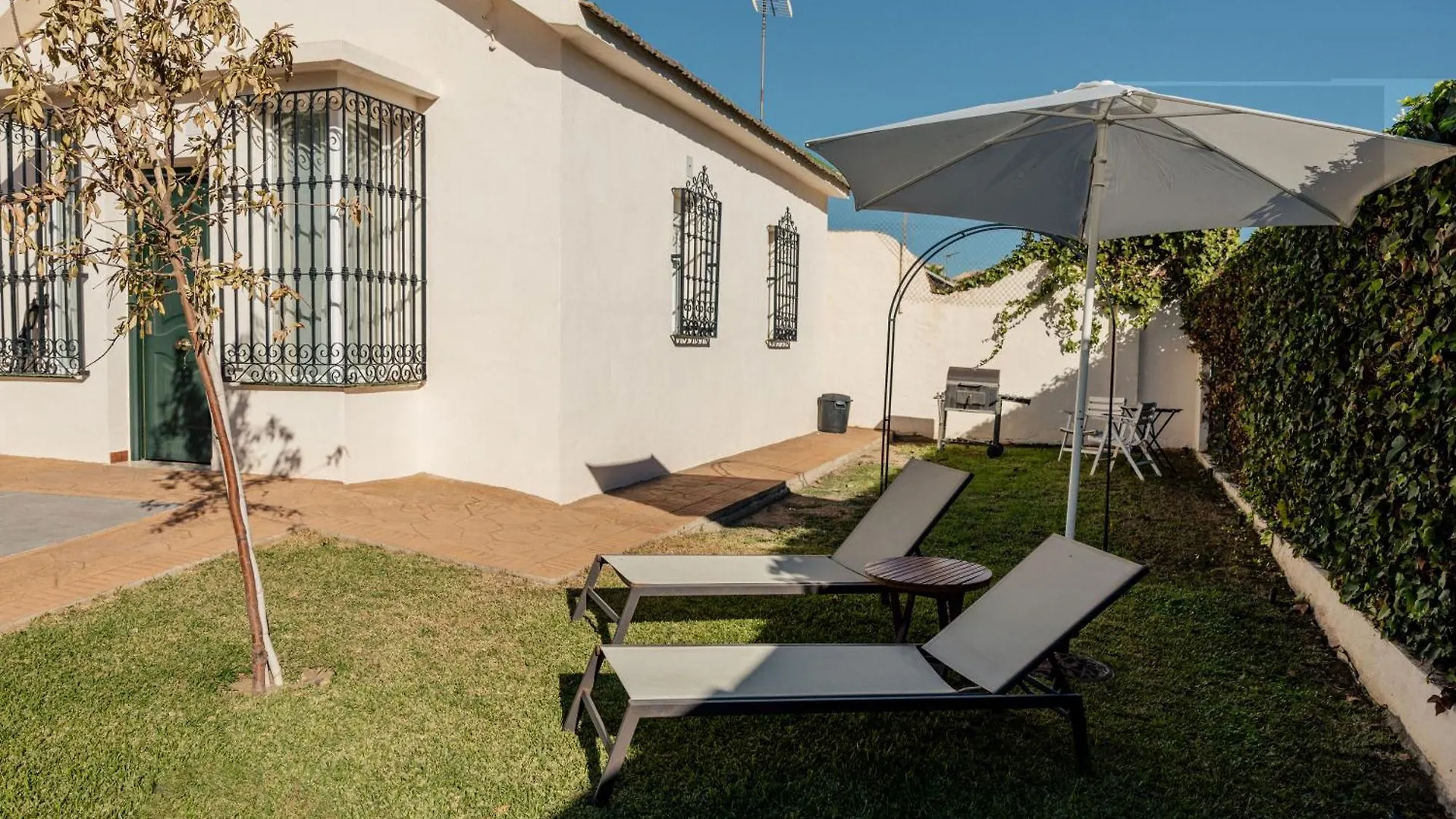 Agradable Casa Con Jardin Privado Villa Málaga Semesterbostad